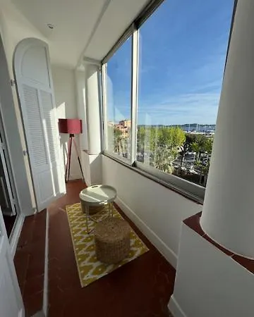Holiday home Maison De Village Renovee Avec Vue Exceptionnelle Sainte-Maxime